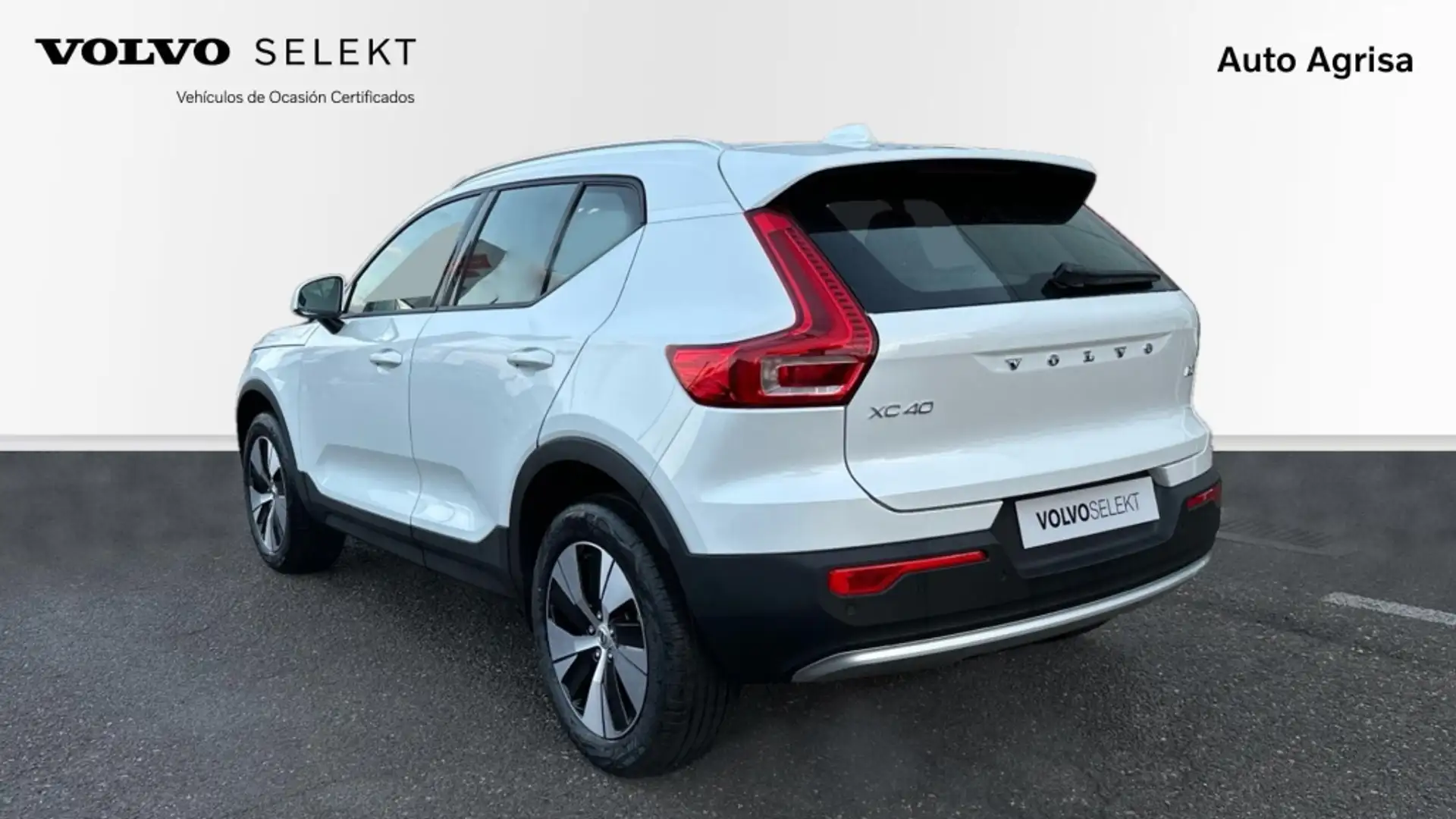 Volvo XC40 2.0 B3 CORE AUTO 163 5P - 2