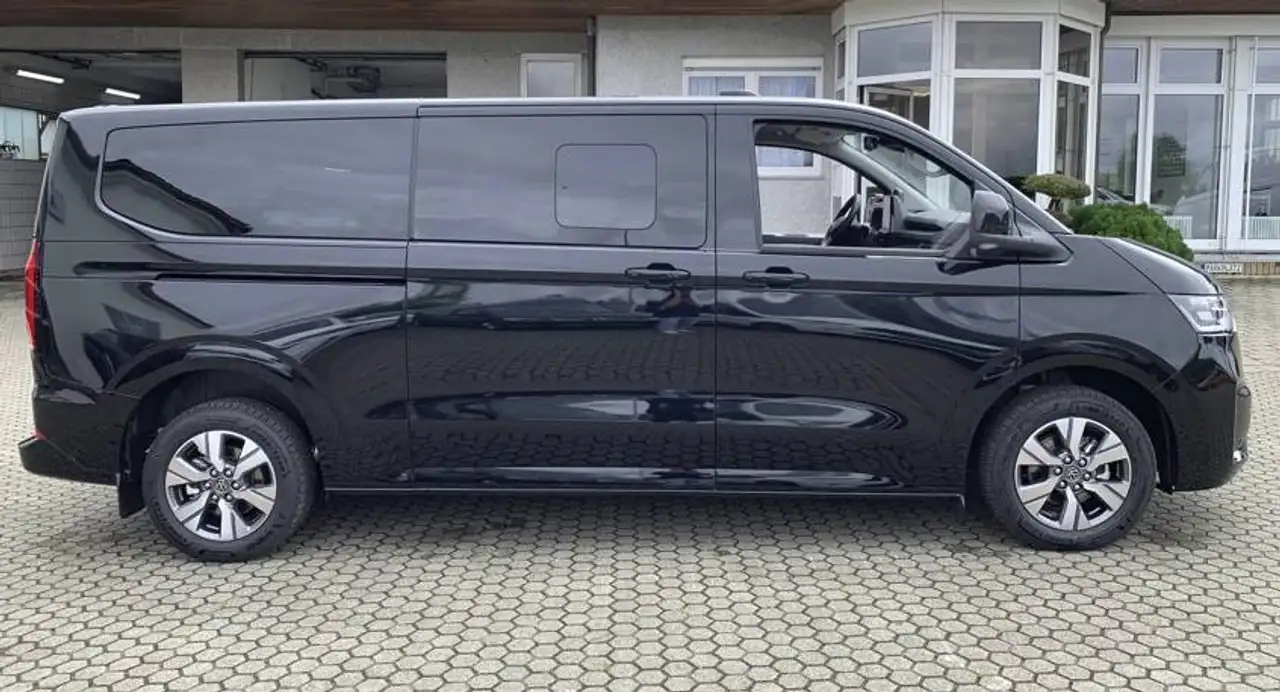 Volkswagen T7 Caravelle 2026 — фото 6