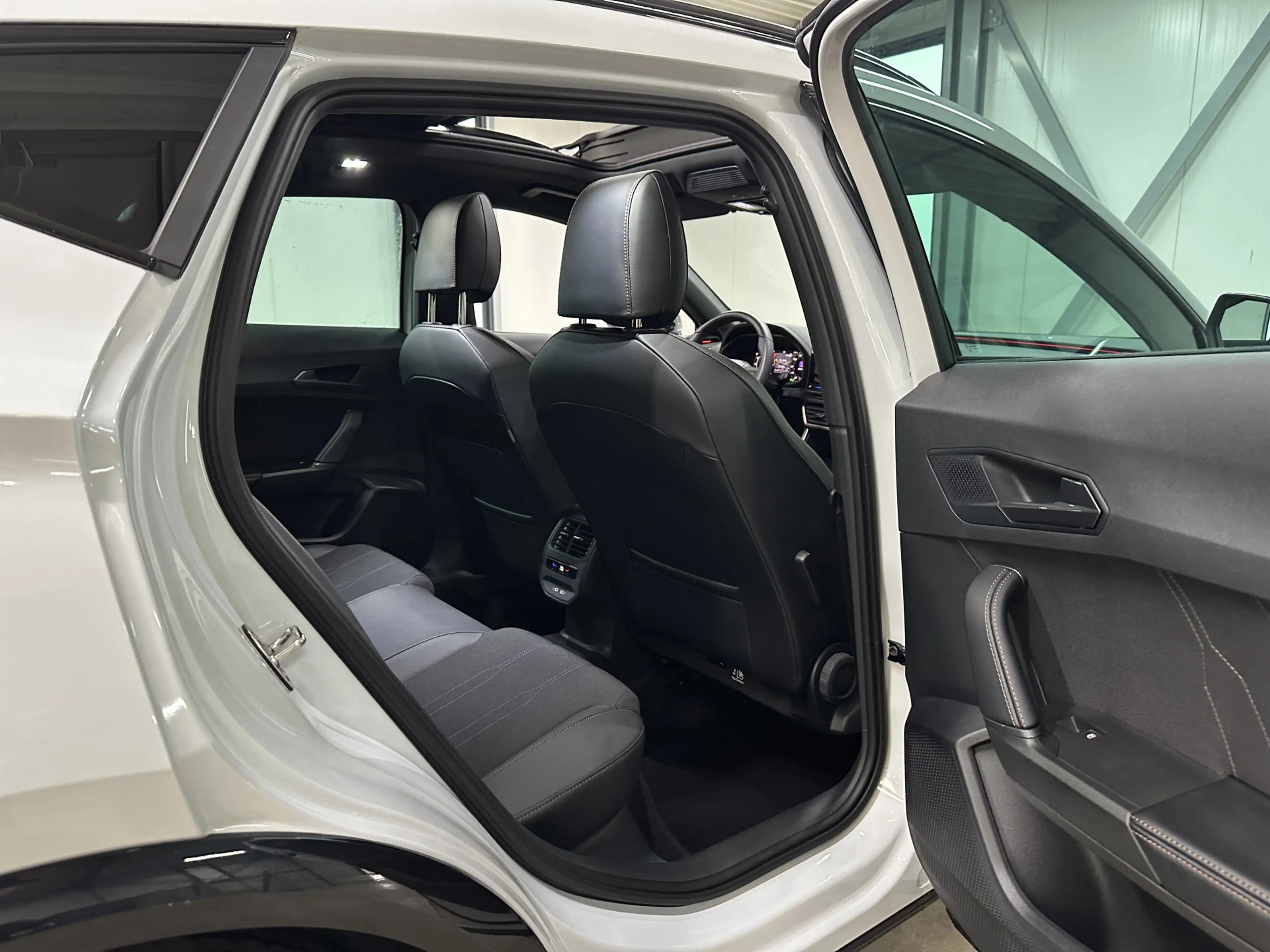 CUPRA Formentor 1.5 eTSI 150pk Business | Wegklapbare trekhaak | P — photo 29