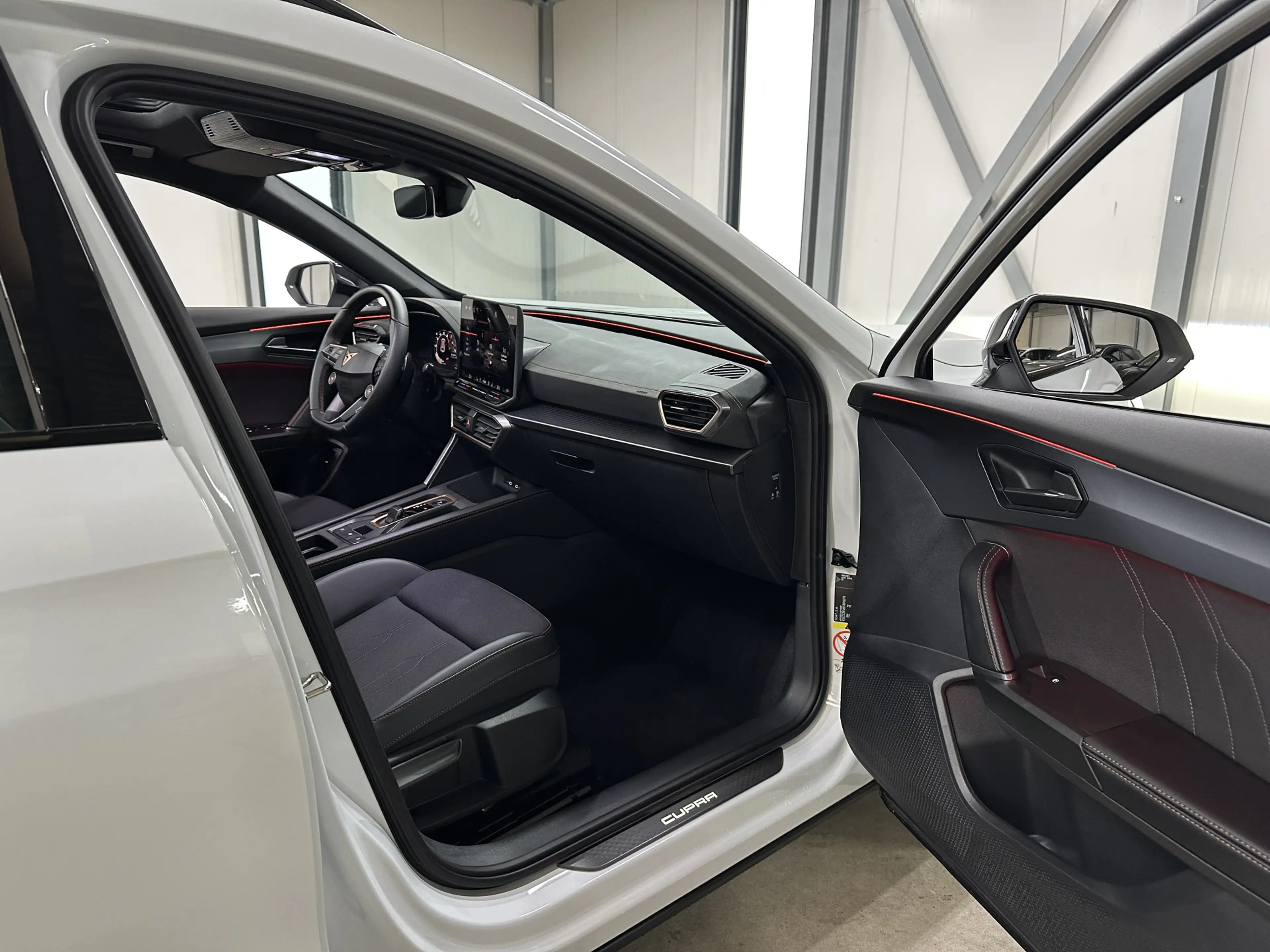 CUPRA Formentor 1.5 eTSI 150pk Business | Wegklapbare trekhaak | P — photo 31