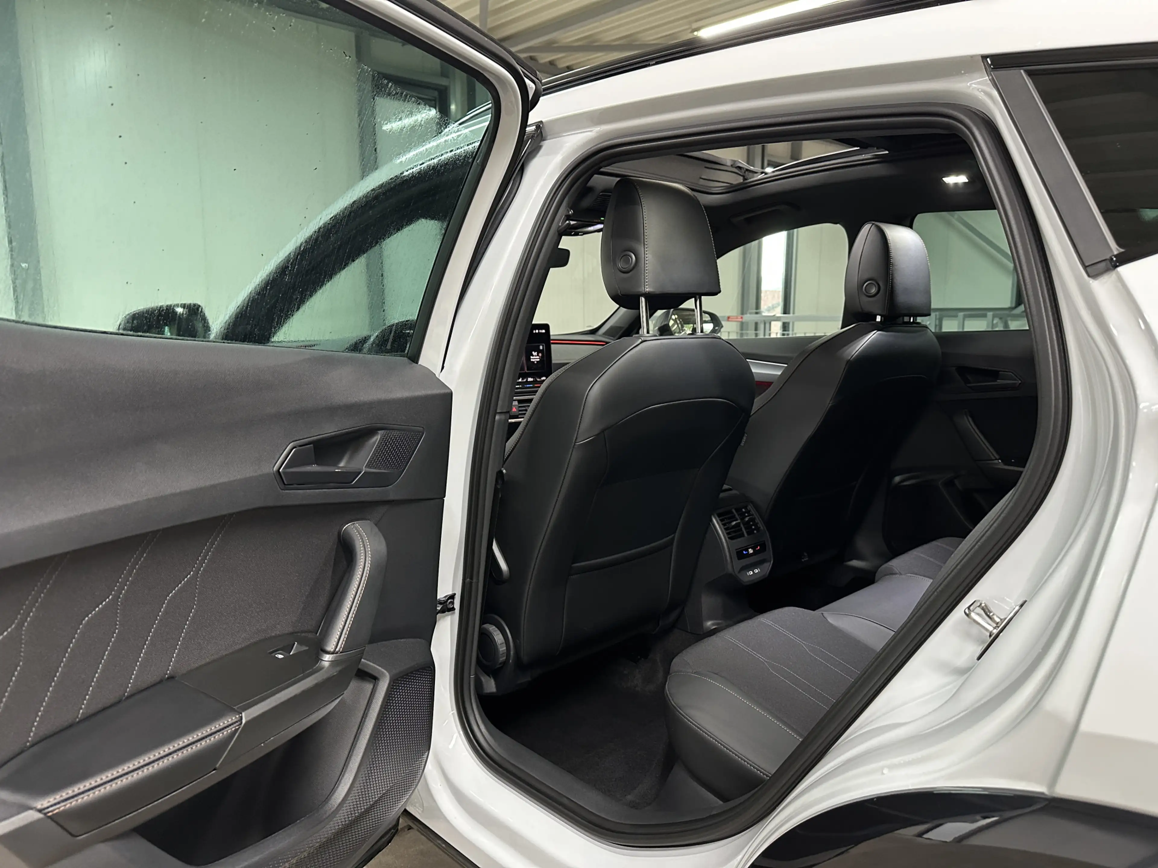 CUPRA Formentor 1.5 eTSI 150pk Business | Wegklapbare trekhaak | P — photo 24