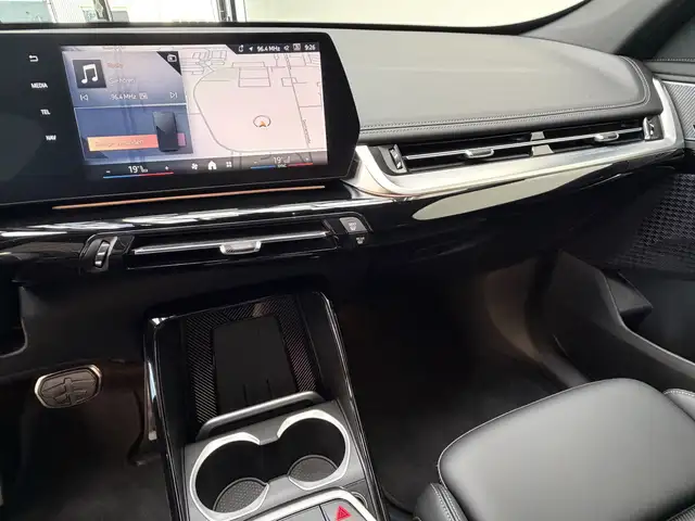 BMW X1 view 9