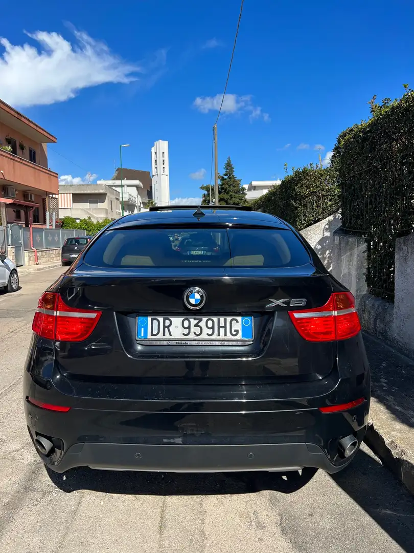 BMW X6 xdrive35i Futura auto Zwart - 2