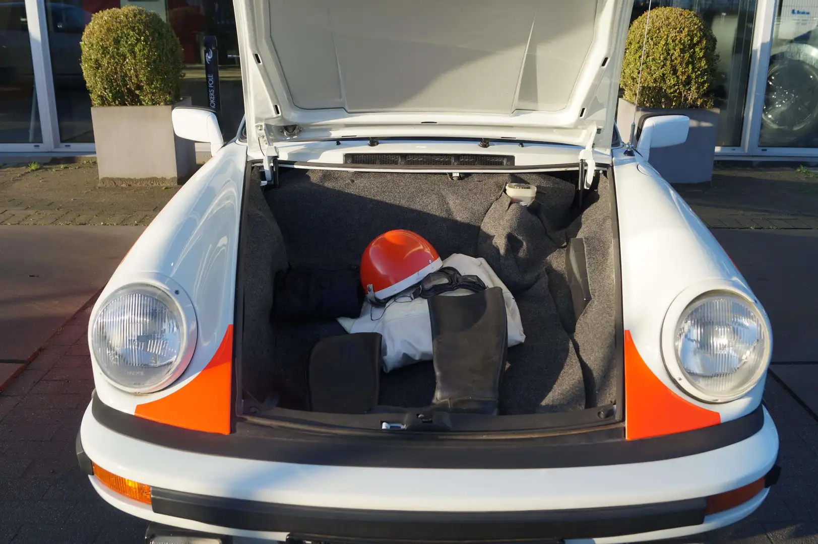 Porsche 911 3.0 SC Targa Rijkspolitie Alex 82 Blanc - 2