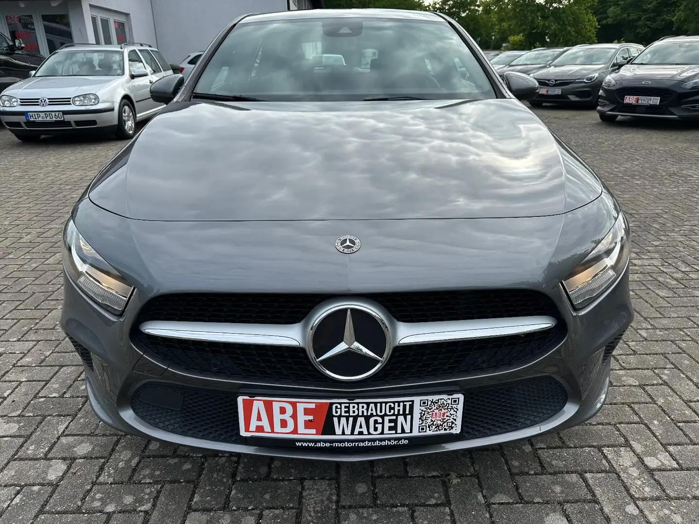 Mercedes-Benz A 180 A -Klasse A 180 d Grau - 2
