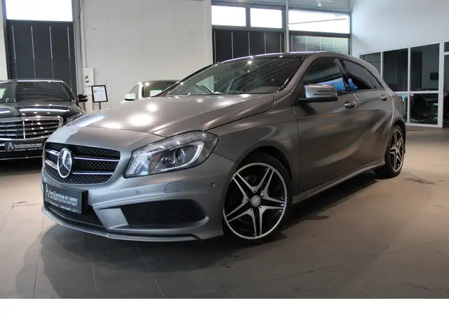 Mercedes-Benz A 250 AMG Night *PANO*CAM*KLIMA*SHZ*LED*