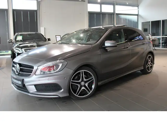 Mercedes-Benz A 250 AMG Night *PANO*CAM*KLIMA*SHZ*LED*