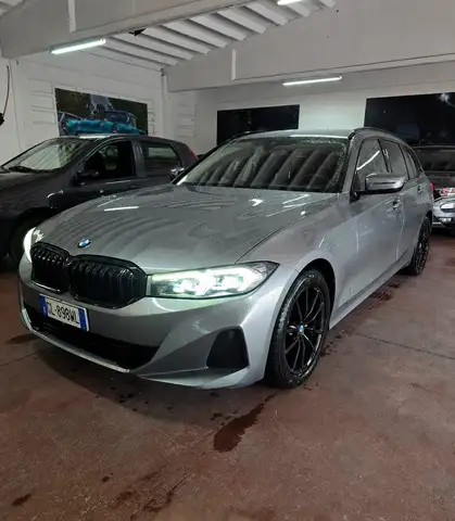 BMW 318 318d Touring mhev 48V Luxury auto