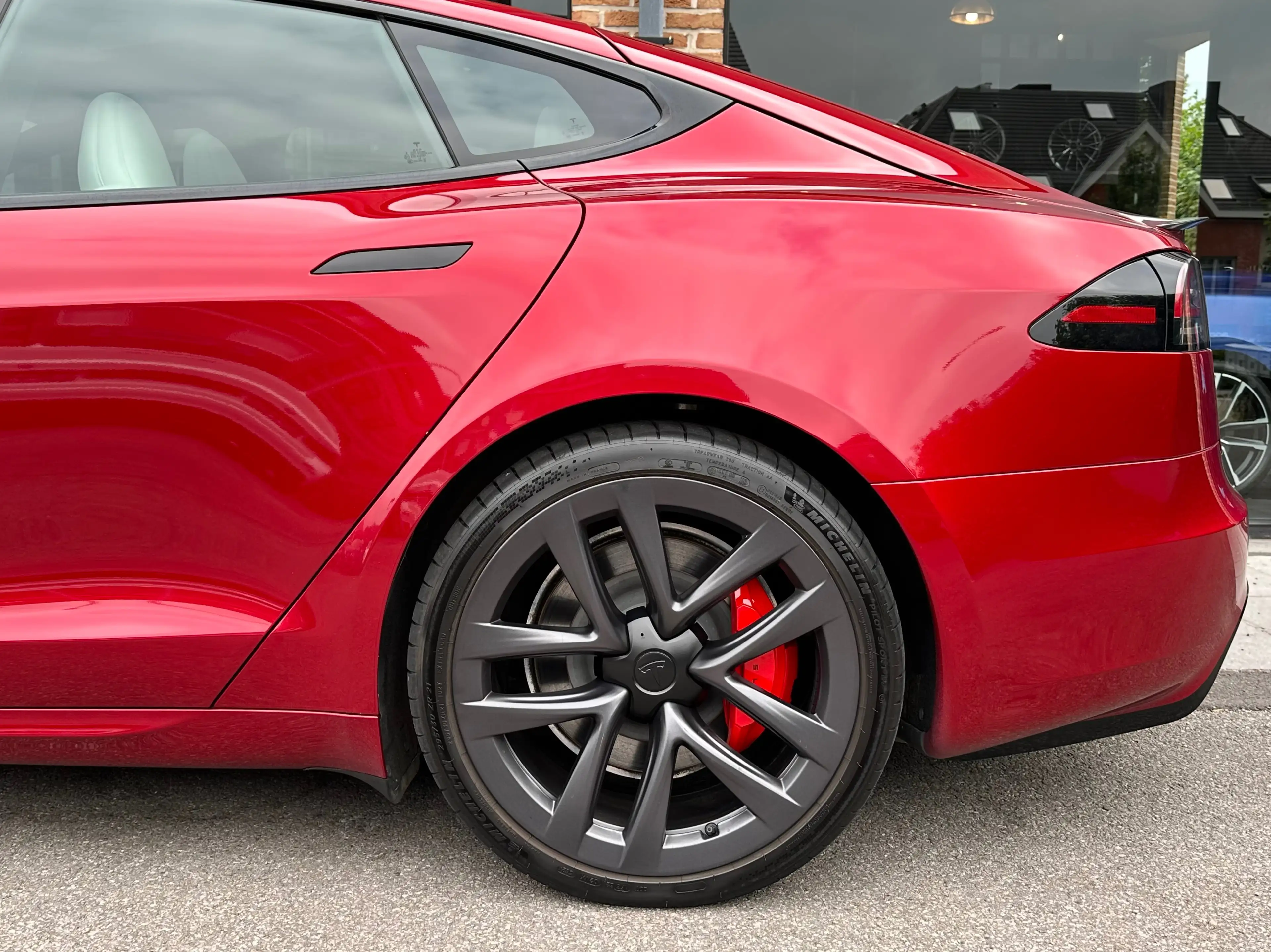 Tesla Model S PLAID 1020 HP I Conduite entièrement automatique 4 — photo 8