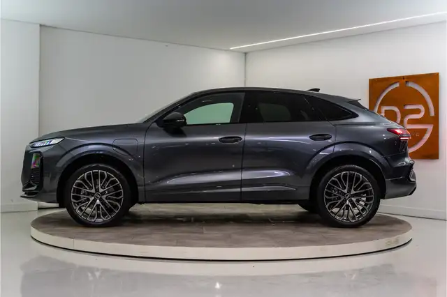 Audi Q3 view 2
