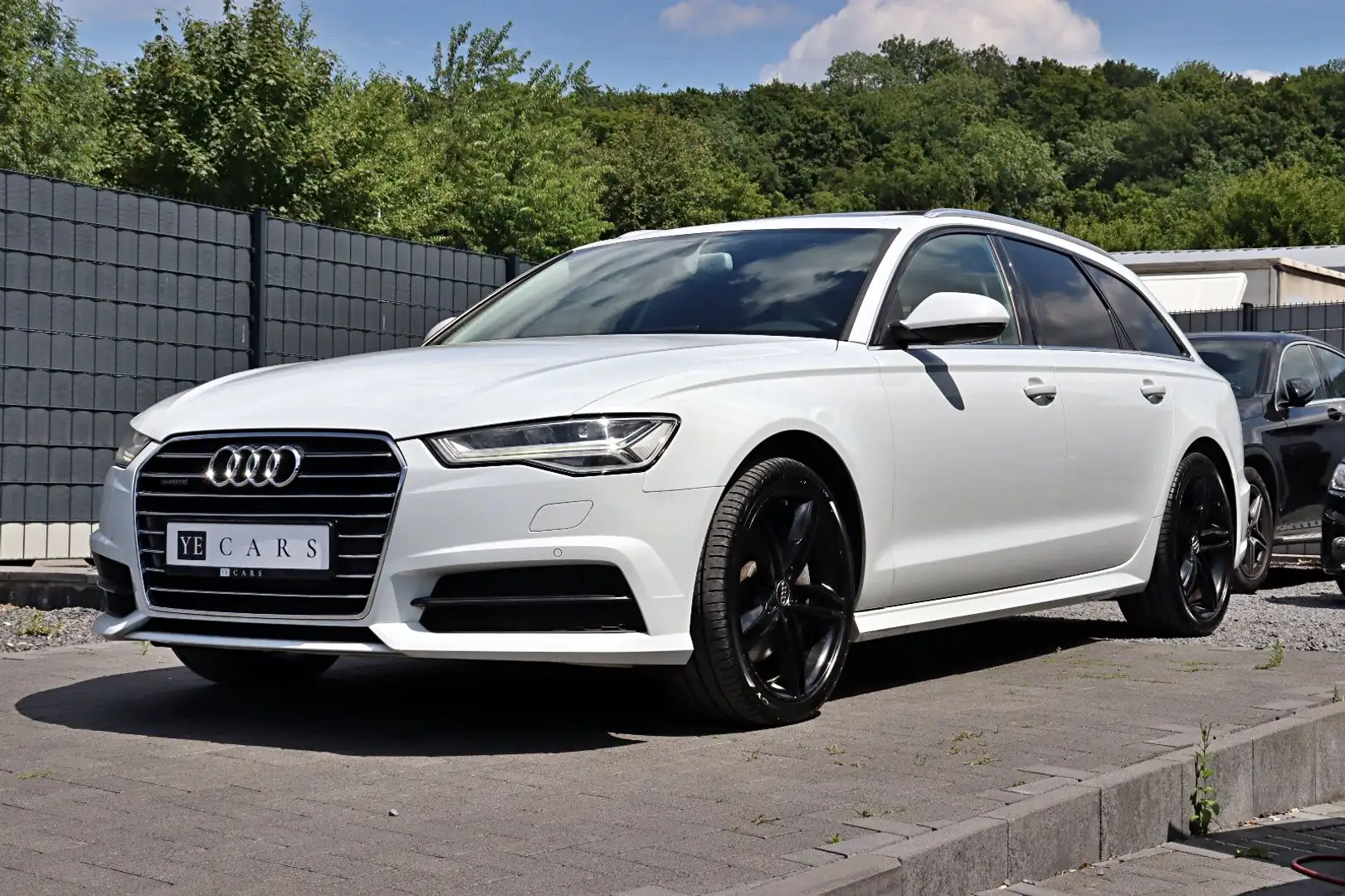 Audi A6 Avant 3.0 TDI quattro *PANO*ZYLINDERKOPF* Blanc - 1