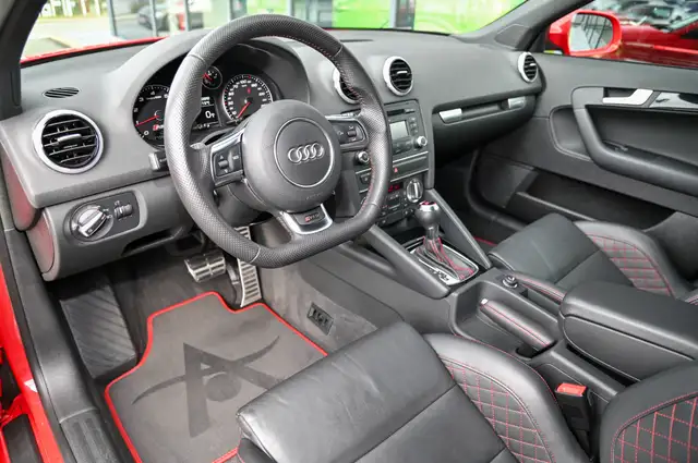 Audi RS3 view 9