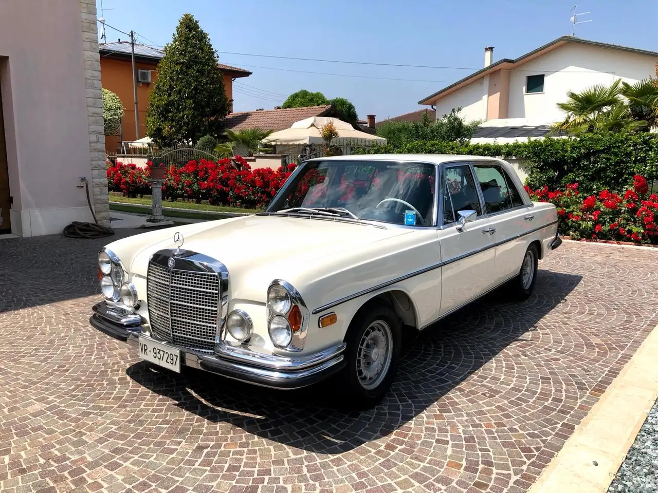 Mercedes-Benz 300
