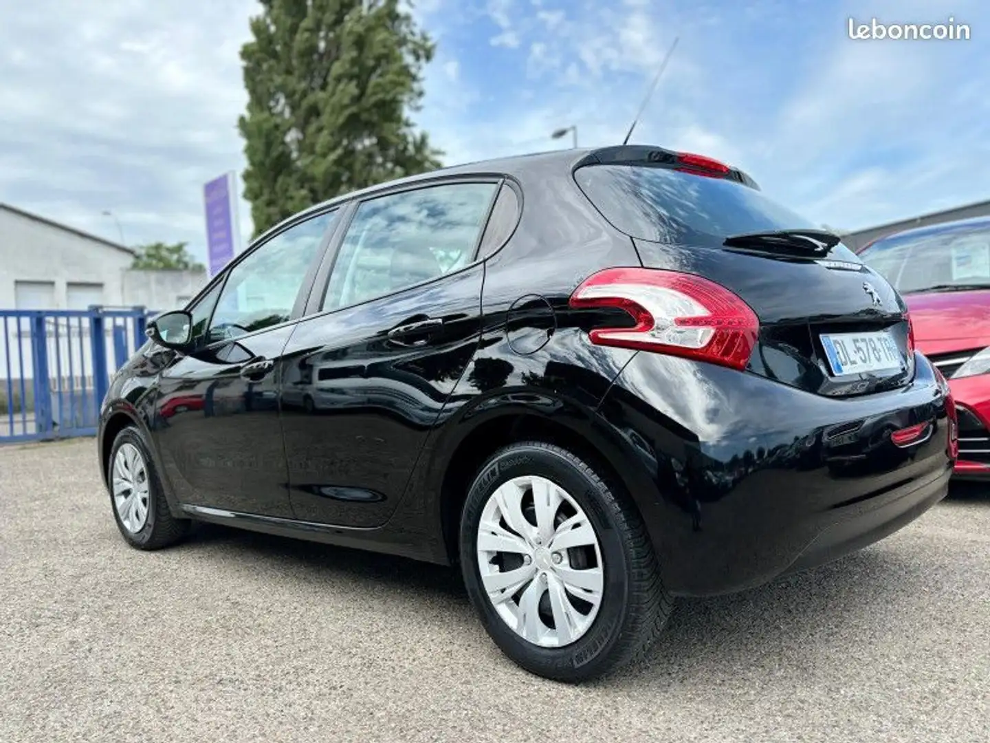 Peugeot 208 1.0 PURETECH ACTIVE 5P Zwart - 2