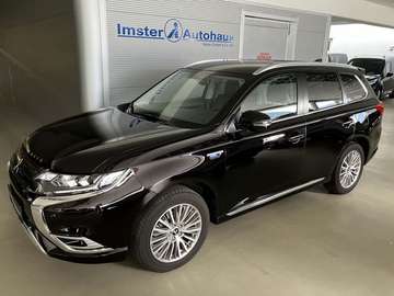 Outlander 2,4 PHEV Intense+ AHK, 8fach