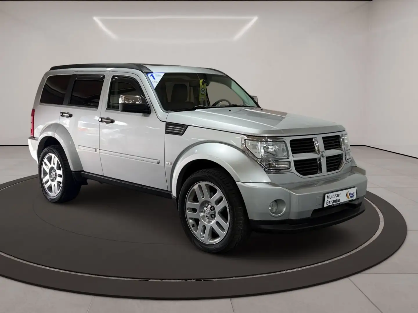 Dodge Nitro R/T / TÜV NEU / Anhängerkupplung Grau - 1