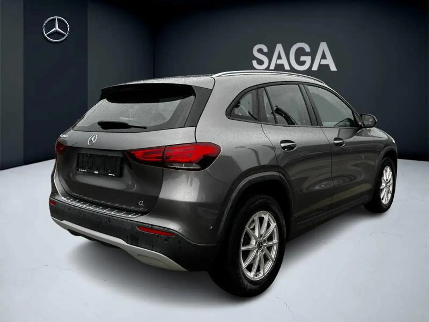 Mercedes-Benz GLA 180 d Business Solution Gris - 2