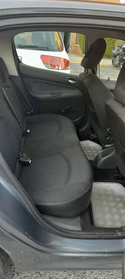 Peugeot 206 206 1.6HDI XS 110 XS Gris - 2