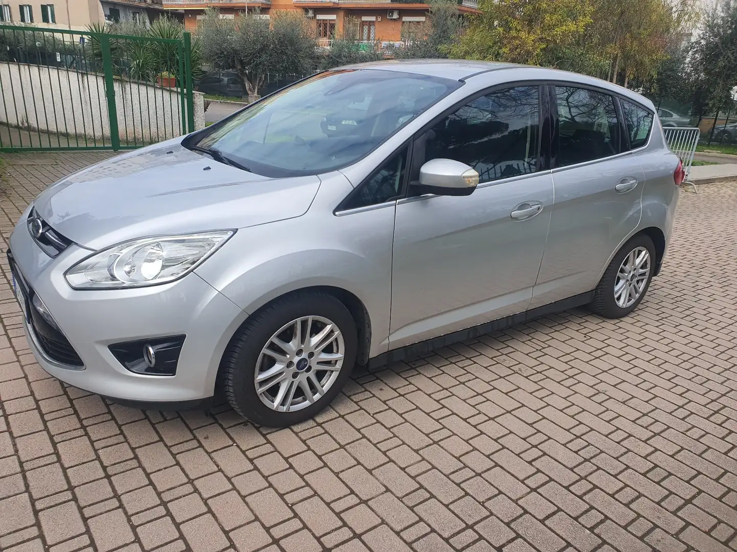 Ford C-Max 1.6 tdci Titanium 115cv dpf - 1