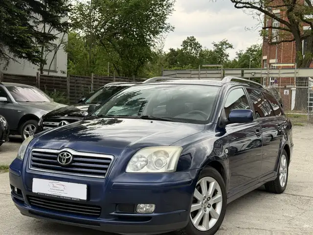 Toyota Avensis 1.8 Travel*Klima*LMF*AHK*