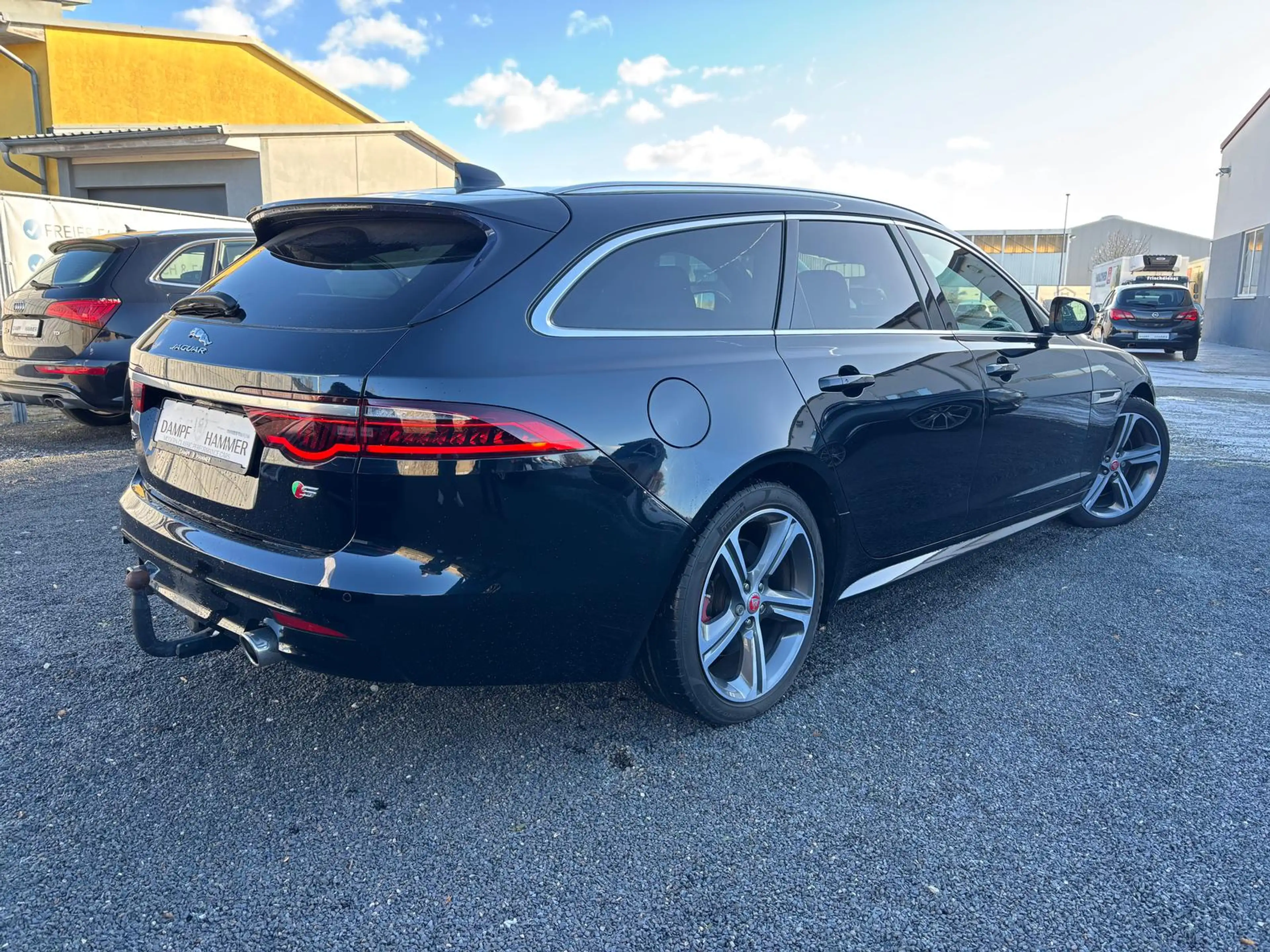 Jaguar XF 30D First Edition Sportbrake Meridian ACC Kam — photo 9