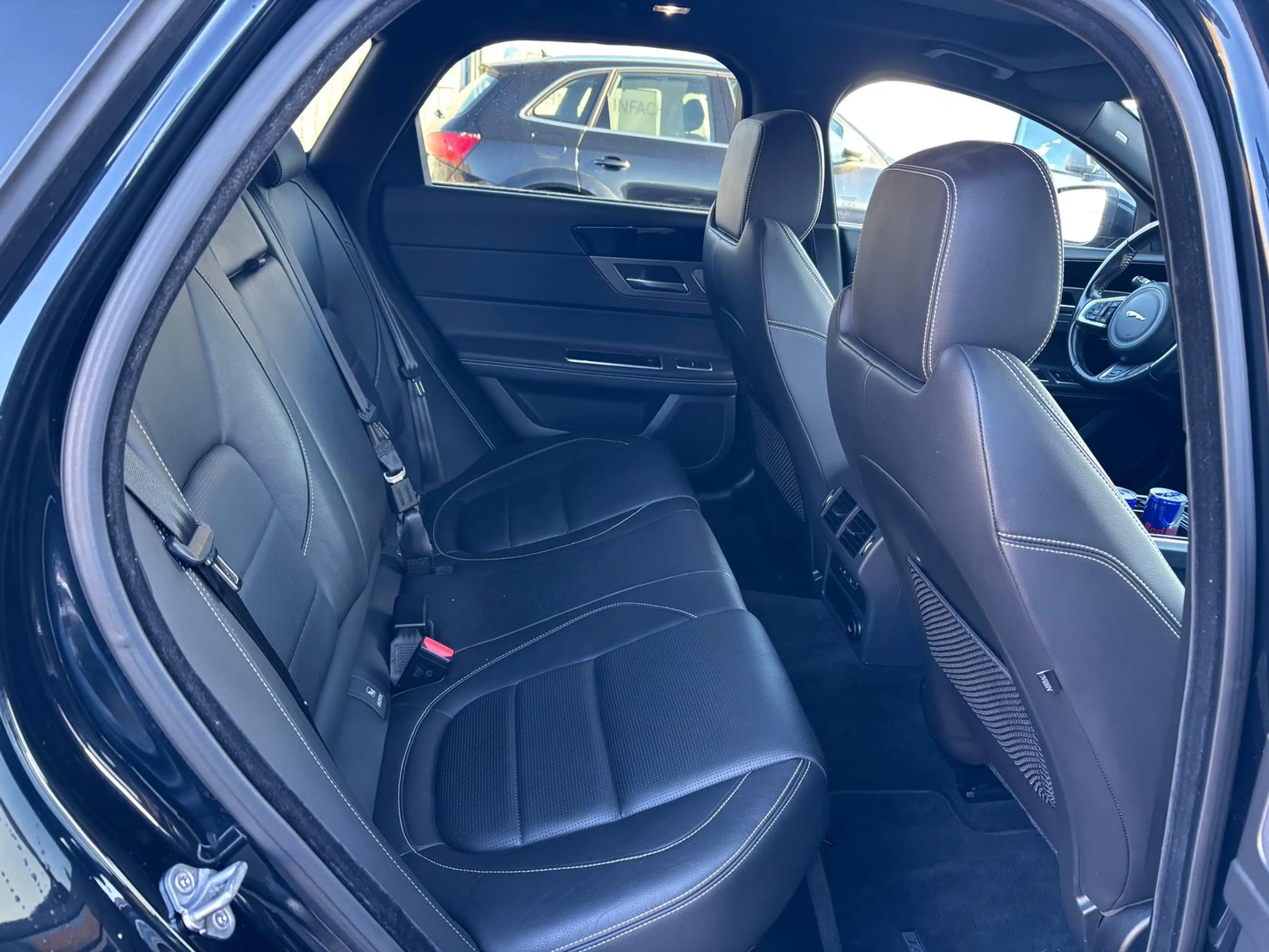 Jaguar XF 30D First Edition Sportbrake Meridian ACC Kam — photo 11