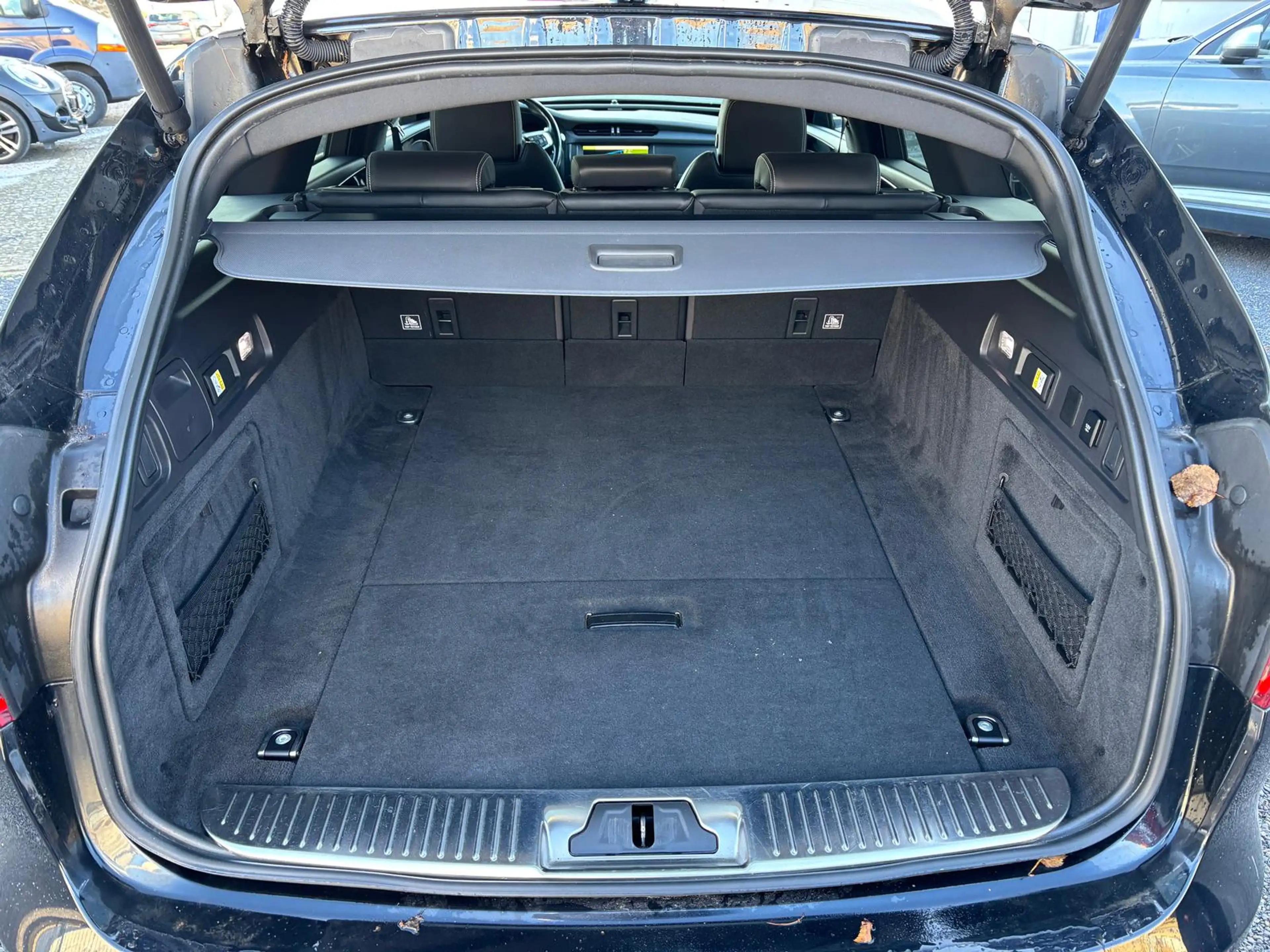 Jaguar XF 30D First Edition Sportbrake Meridian ACC Kam — photo 8