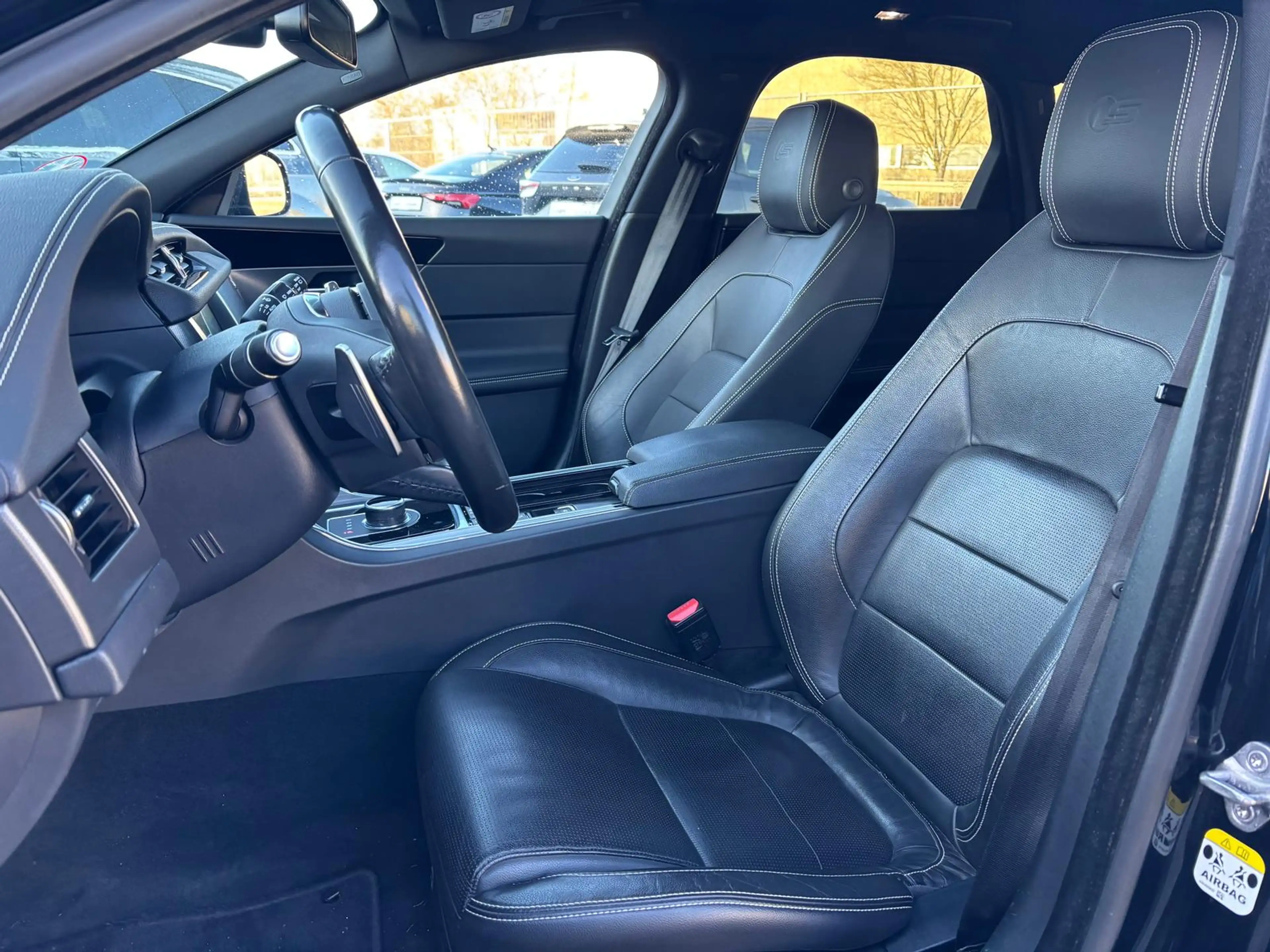 Jaguar XF 30D First Edition Sportbrake Meridian ACC Kam — photo 3