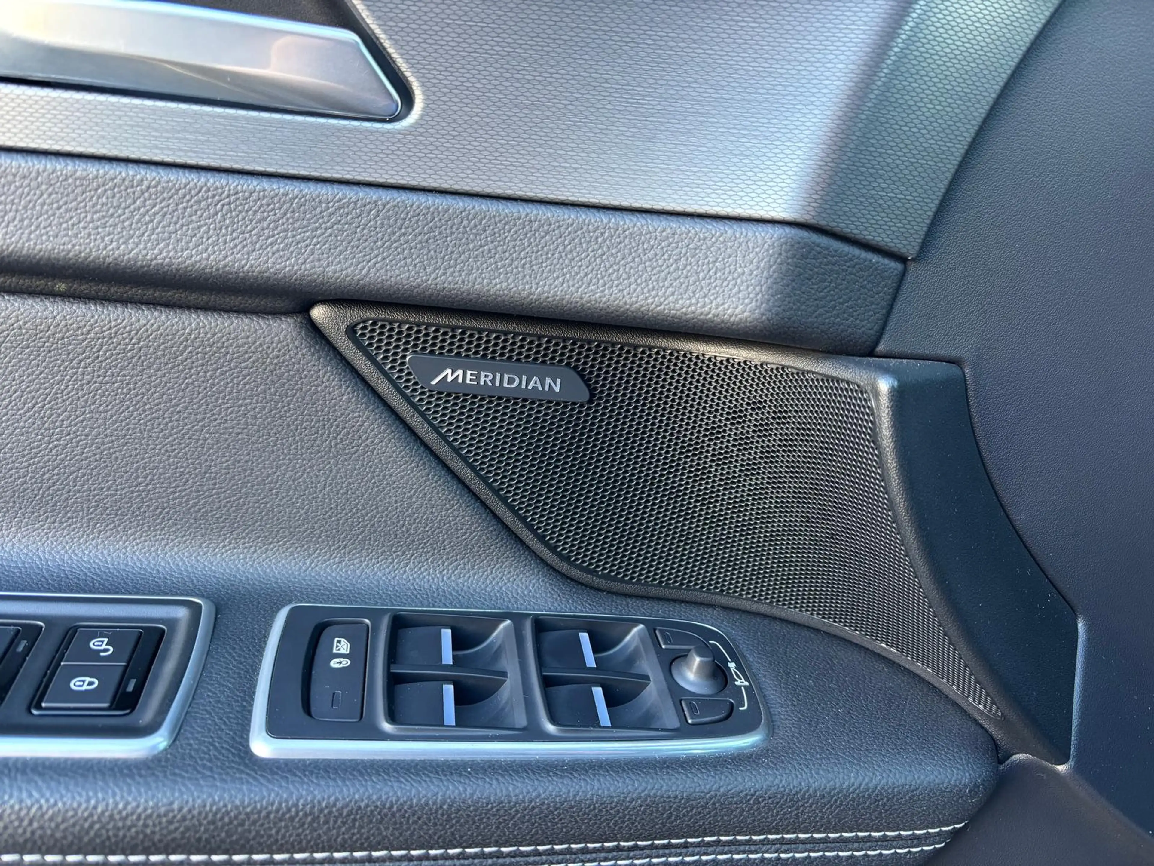 Jaguar XF 30D First Edition Sportbrake Meridian ACC Kam — photo 4