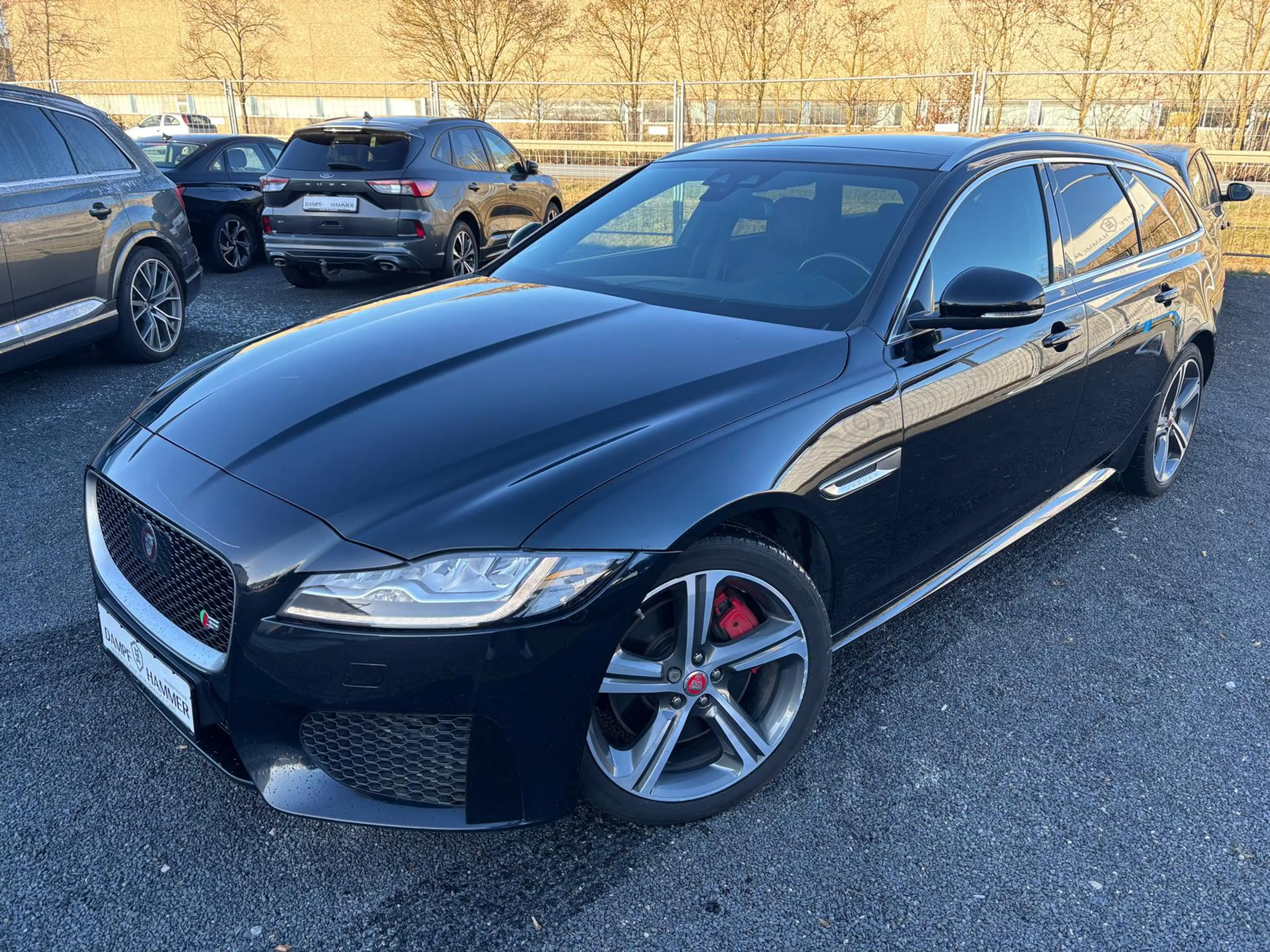 Jaguar XF 30D First Edition Sportbrake Meridian ACC Kam