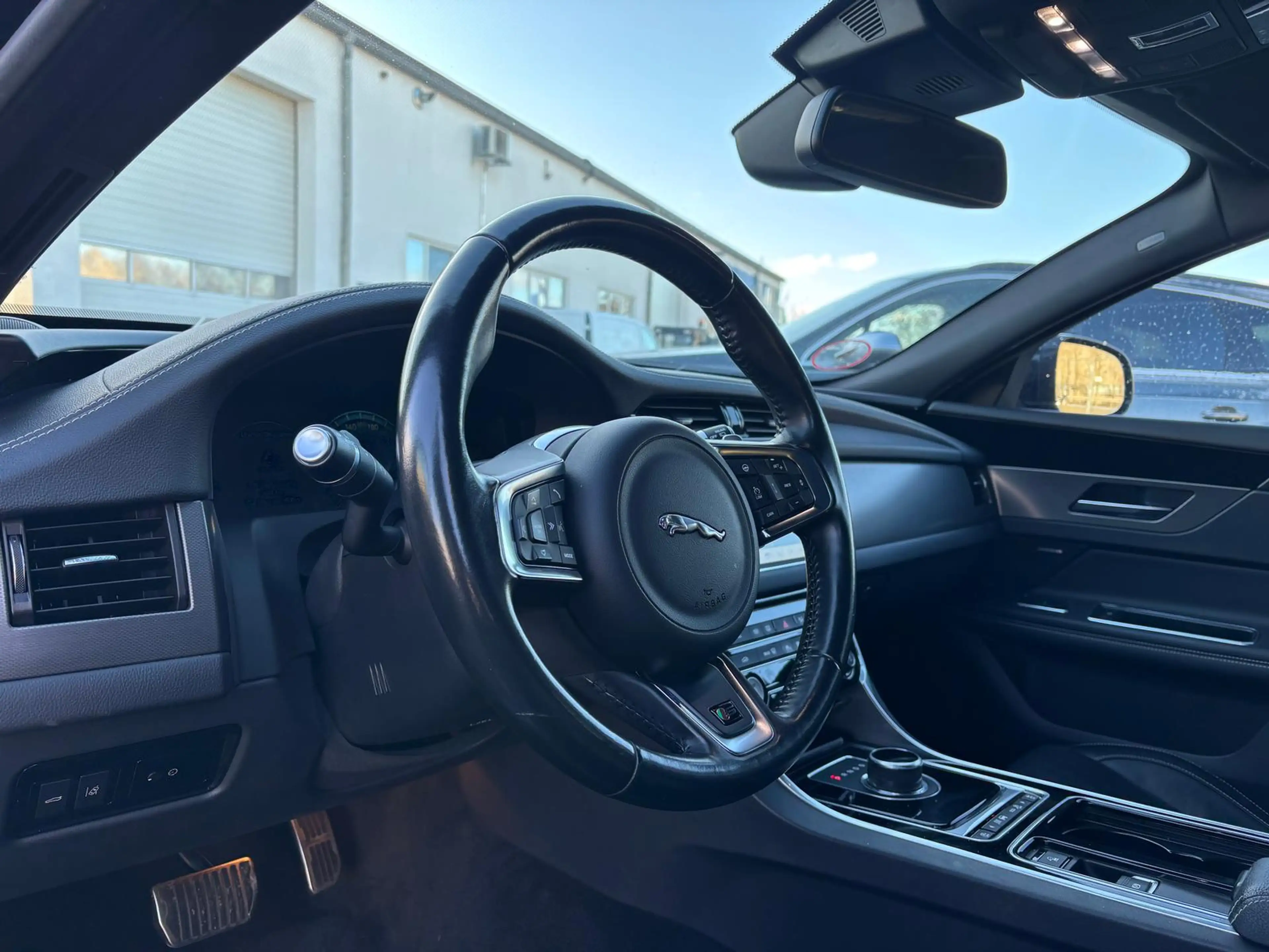 Jaguar XF 30D First Edition Sportbrake Meridian ACC Kam — photo 5