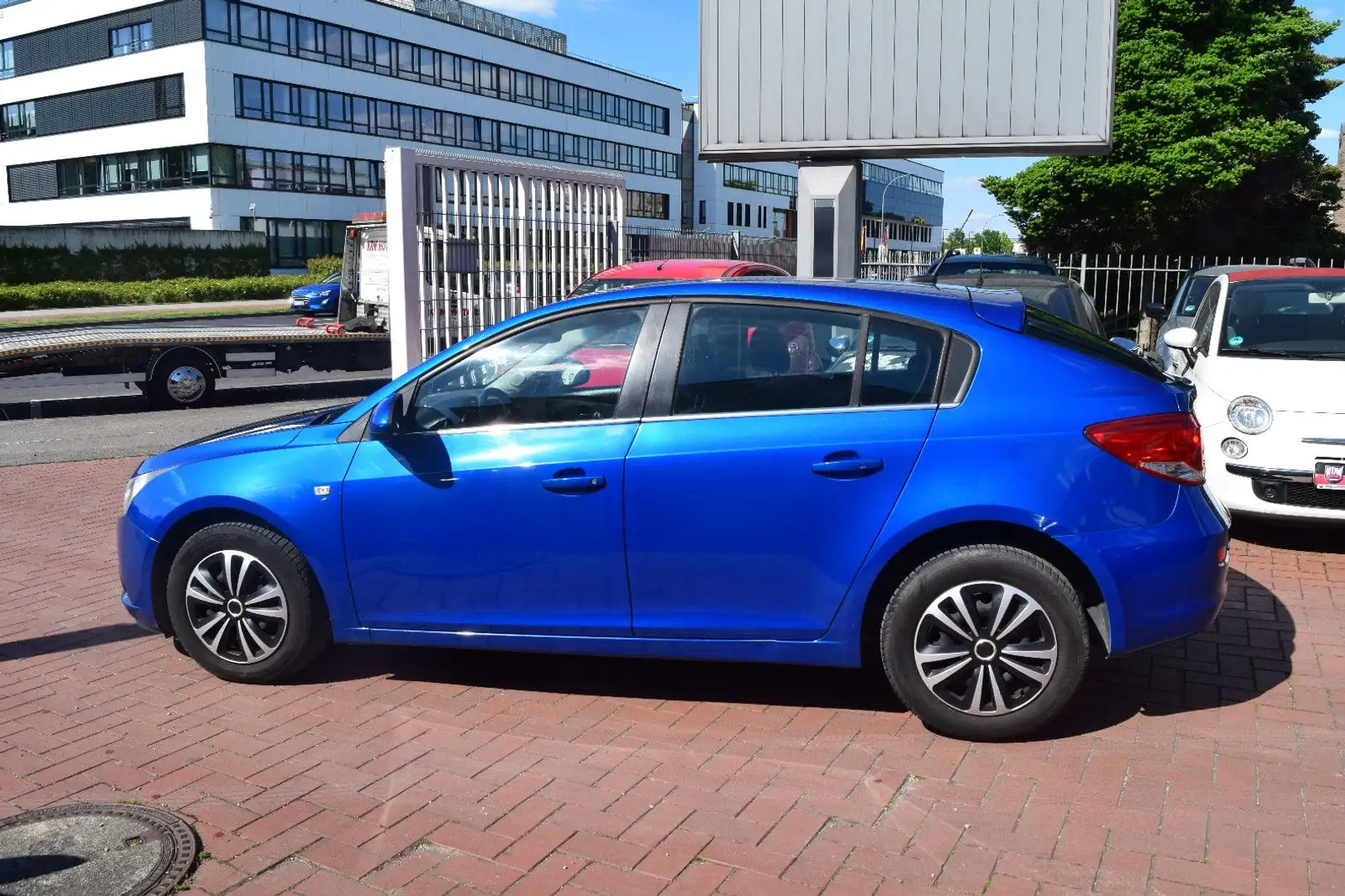 Chevrolet Cruze Hatchback LTZ  TÜV/AU NEU,NAVI,KLIMA,PDC Azul - 2