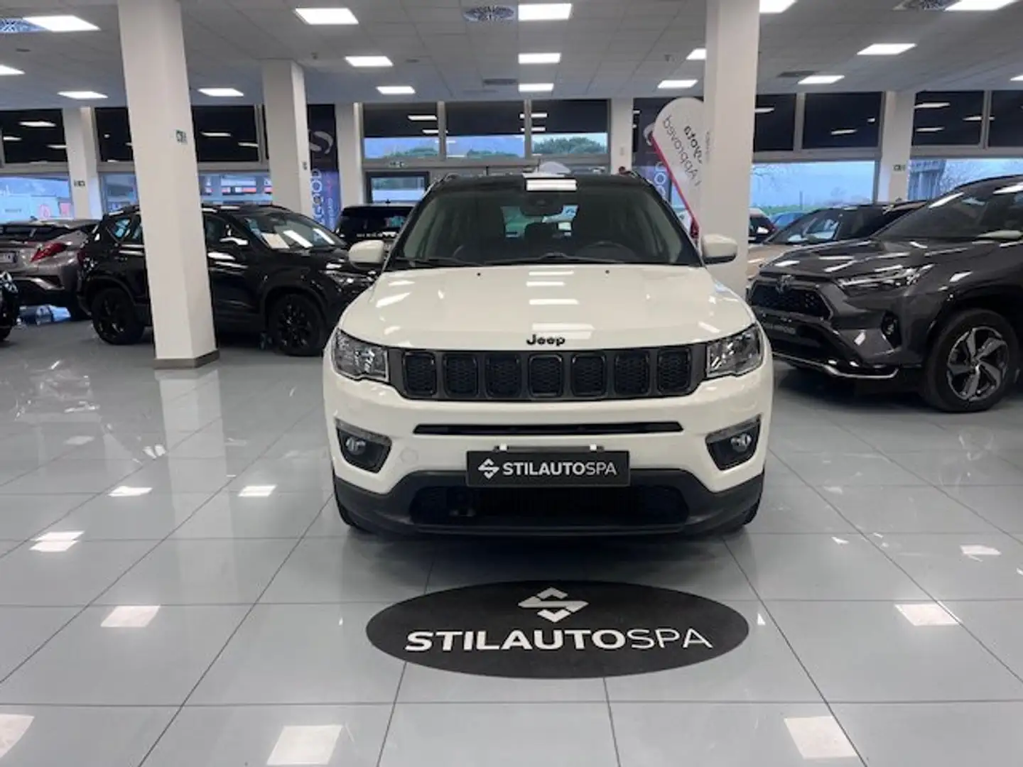 Jeep Compass 1.6 MJet 120cv Night Eagle Blanc - 2