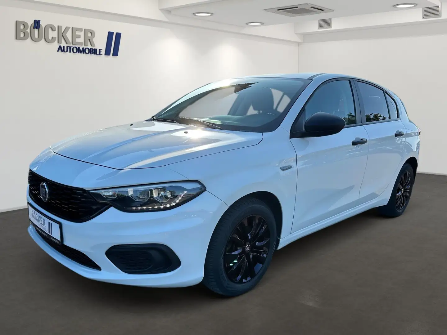 Fiat Tipo 1.4 16V Street AHK Klima SHZTempomat Blanc - 1