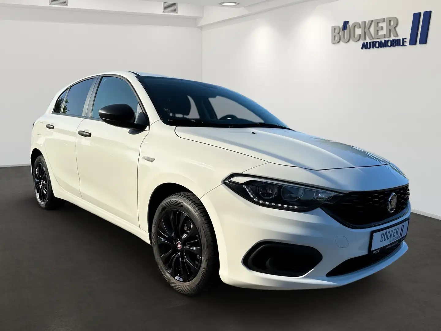 Fiat Tipo 1.4 16V Street AHK Klima SHZTempomat Blanc - 2