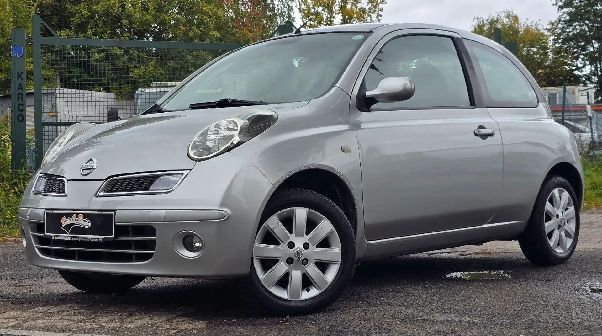 Nissan Micra *TÜV NEU*SERVICE NEU*KLIMA*M+S* Silber - 2