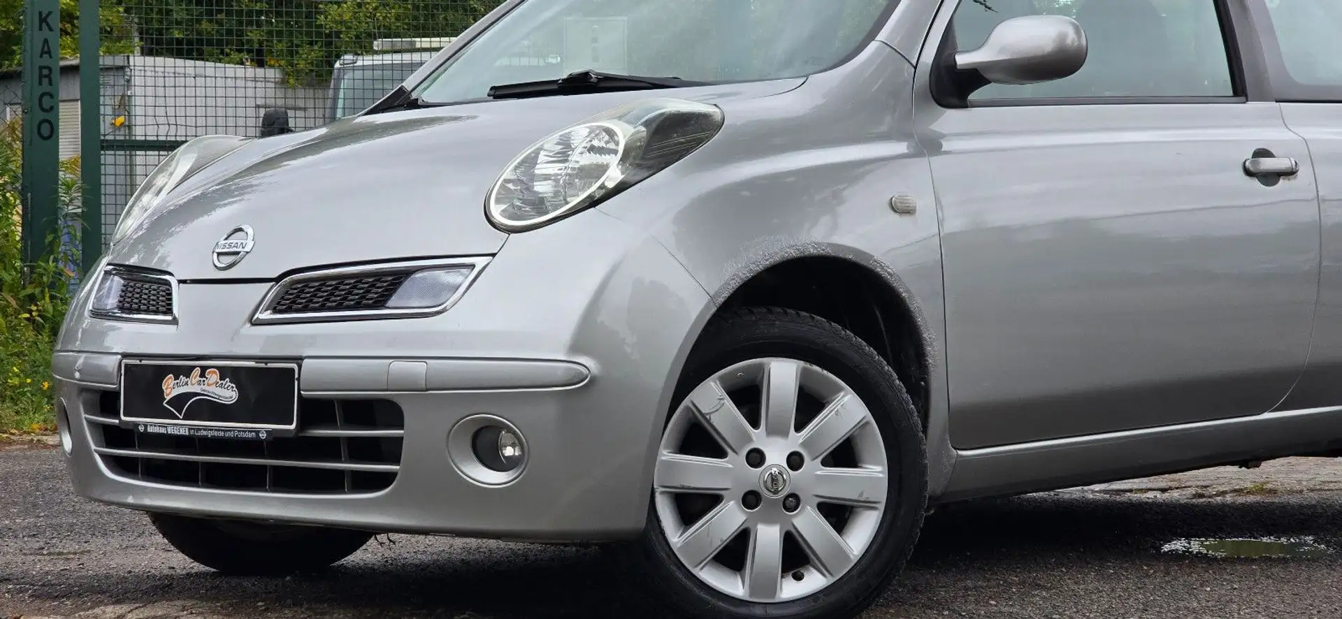Nissan Micra *TÜV NEU*SERVICE NEU*KLIMA*M+S* Silber - 1
