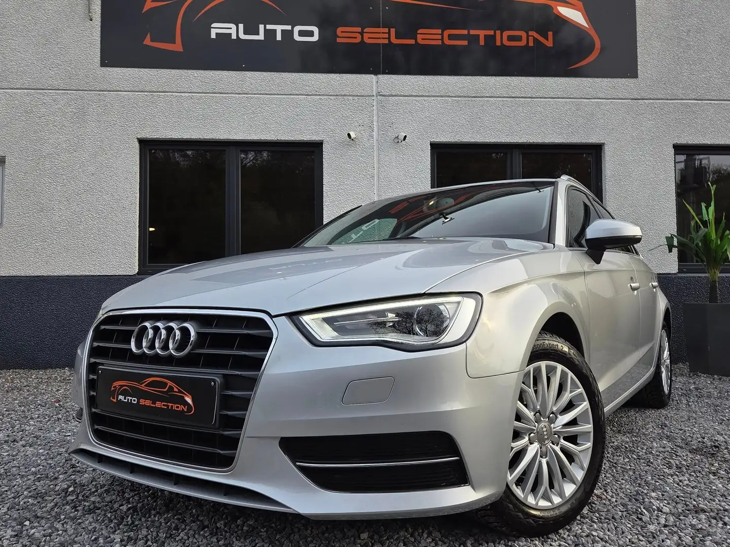 Audi A3 Sportback 2.0 TDi Ambition - XENON - NAVI Argent - 1