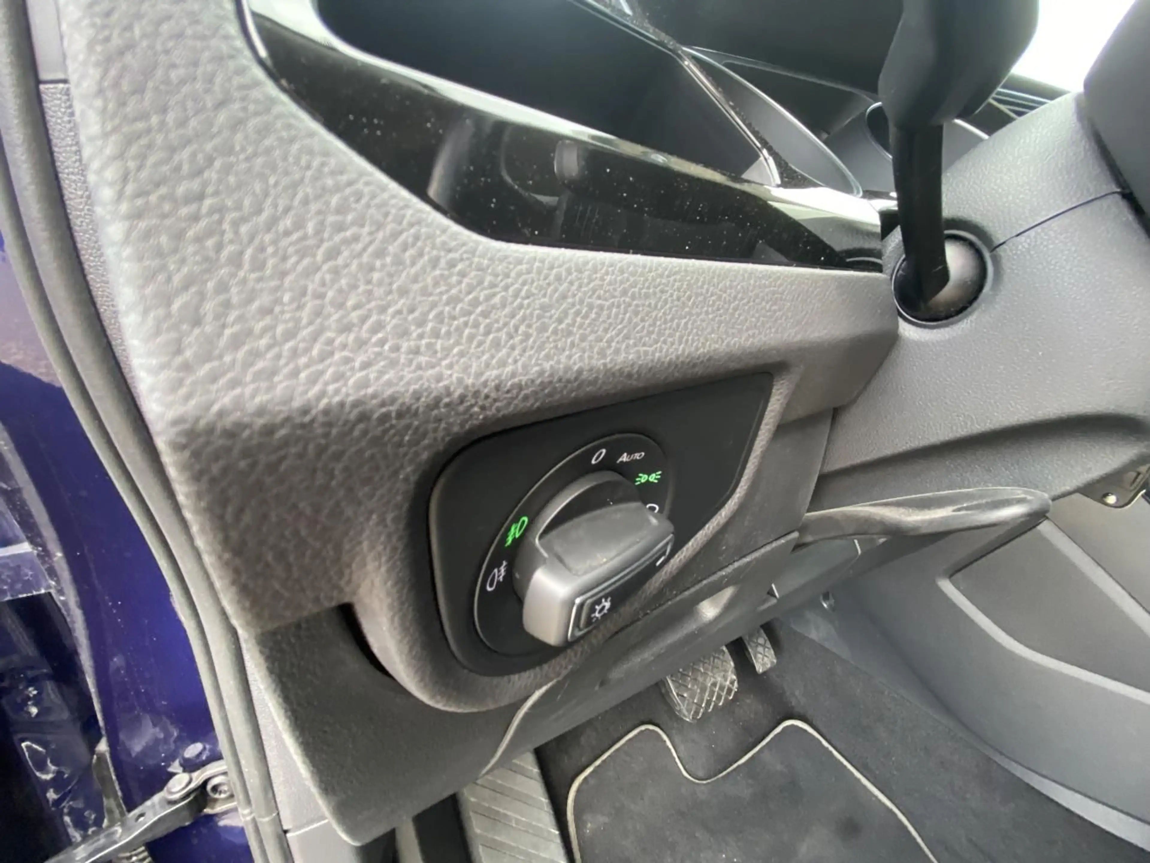 Volkswagen Touran 1.5 TSI HIGHLINE DSG 7-SITZER 7-SITZER AC — photo 10