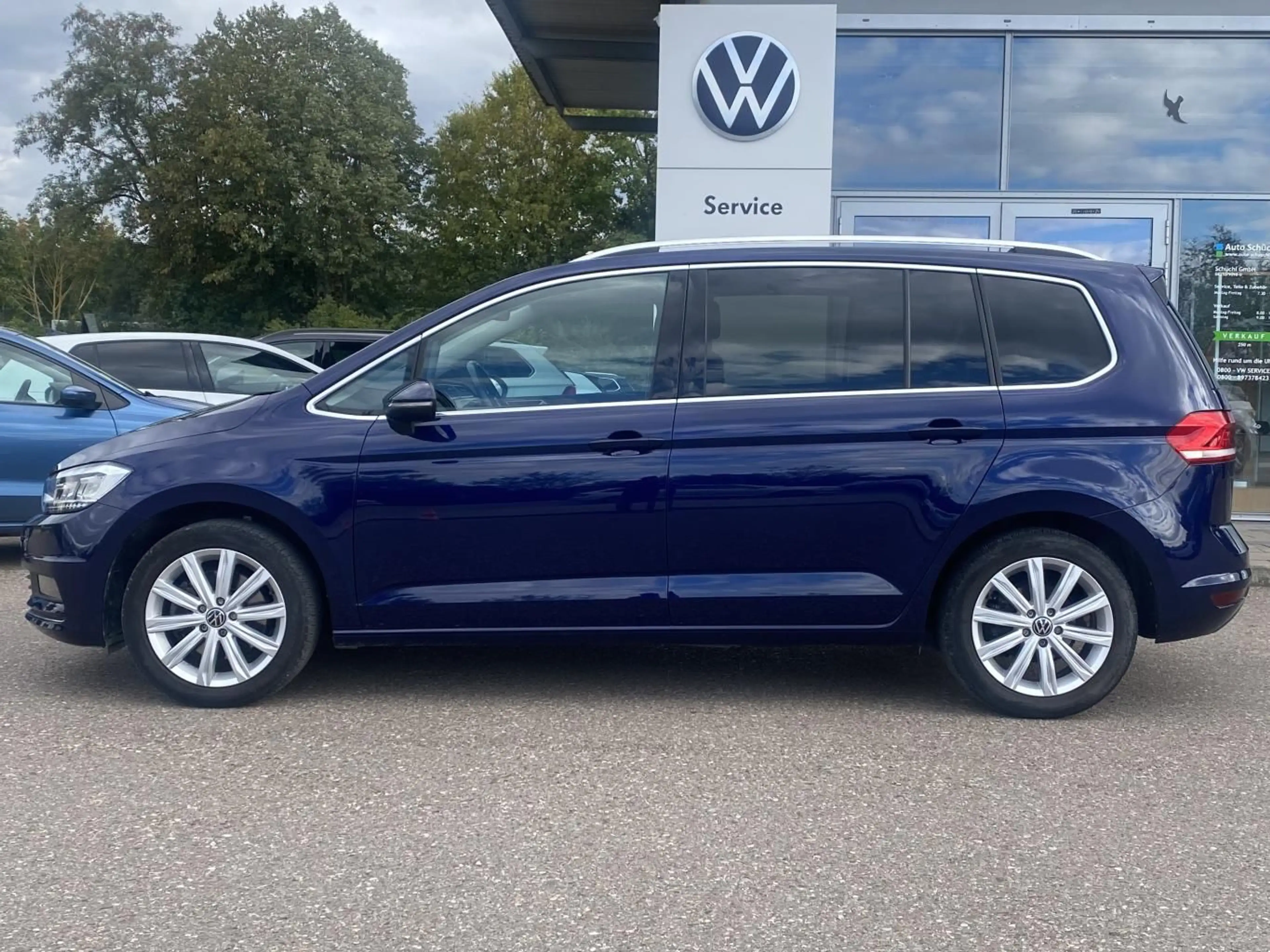 Volkswagen Touran 1.5 TSI HIGHLINE DSG 7-SITZER 7-SITZER AC — photo 2