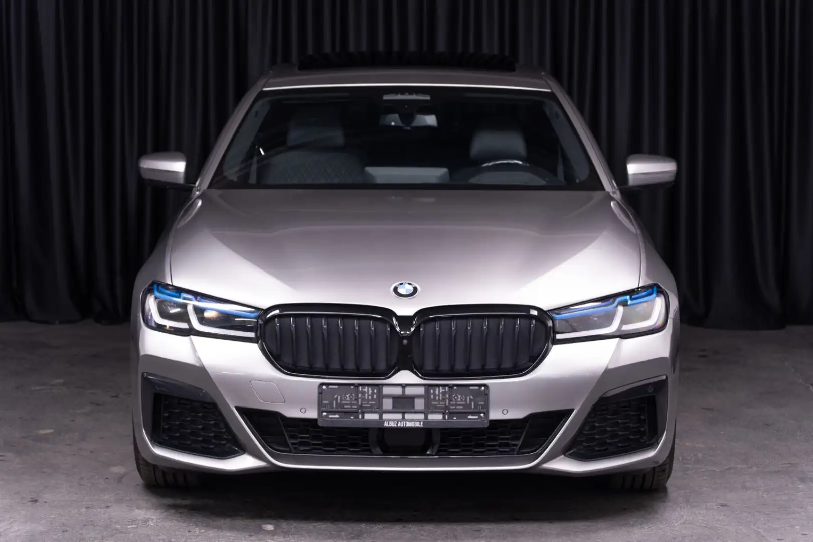 BMW 540 d xDr M Sport Laser*Nappa*GSD*Sitzbel*Massage Gris - 2