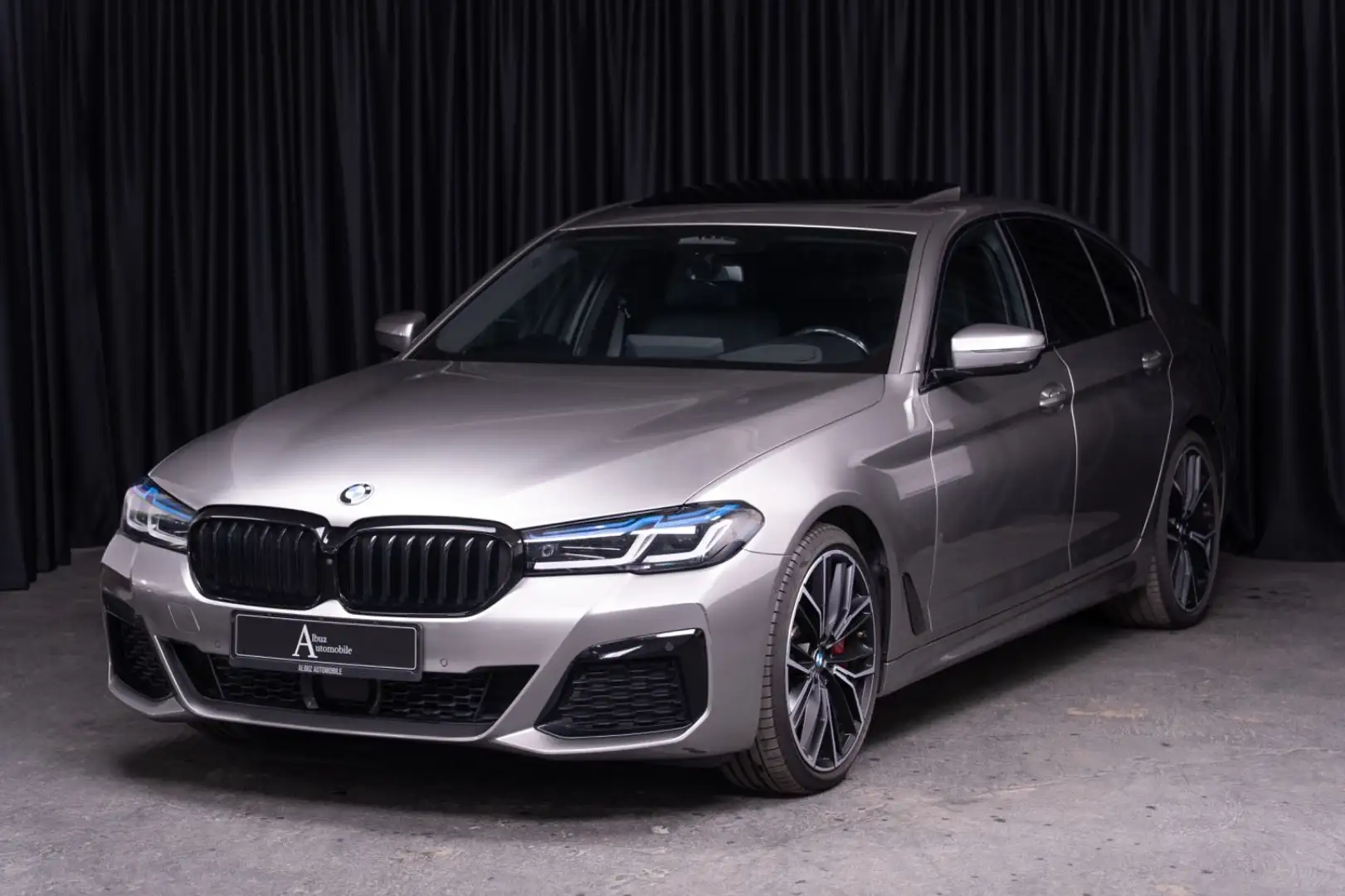 BMW 540 d xDr M Sport Laser*Nappa*GSD*Sitzbel*Massage Gris - 1