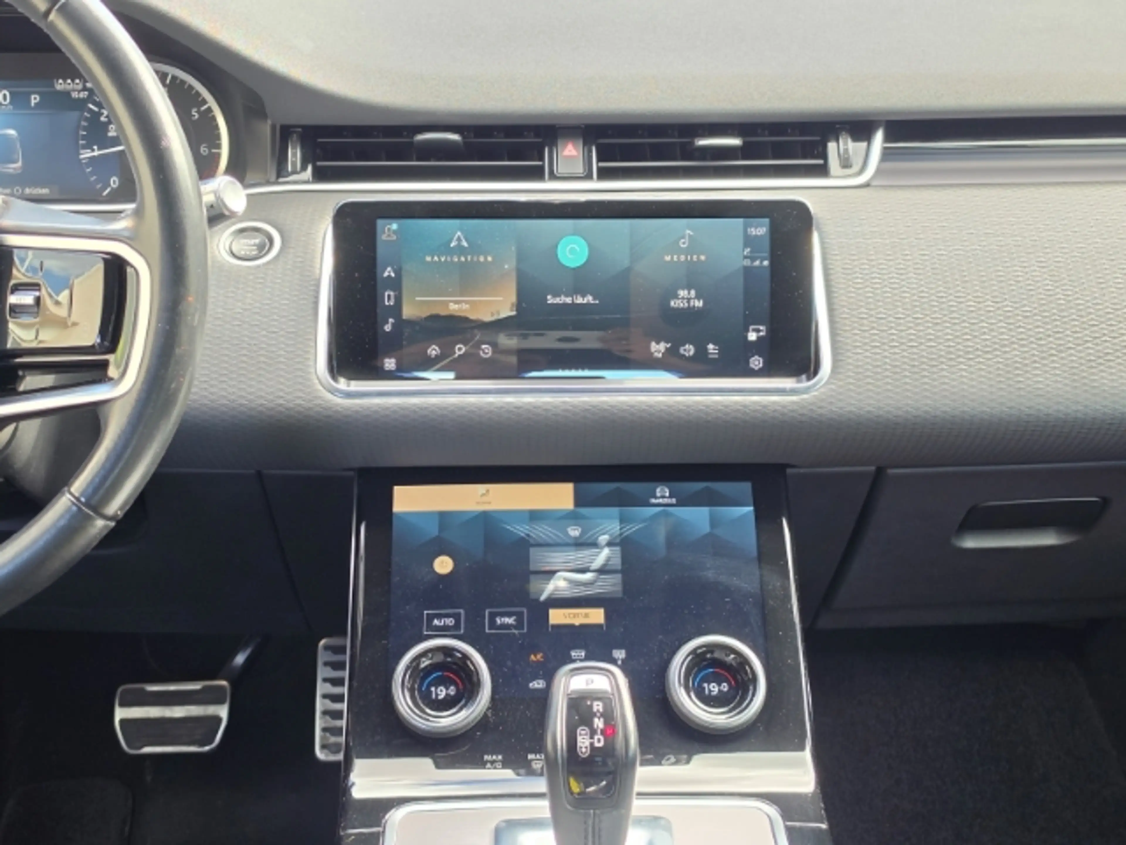 Land Rover Range Rover Evoque S — photo 12