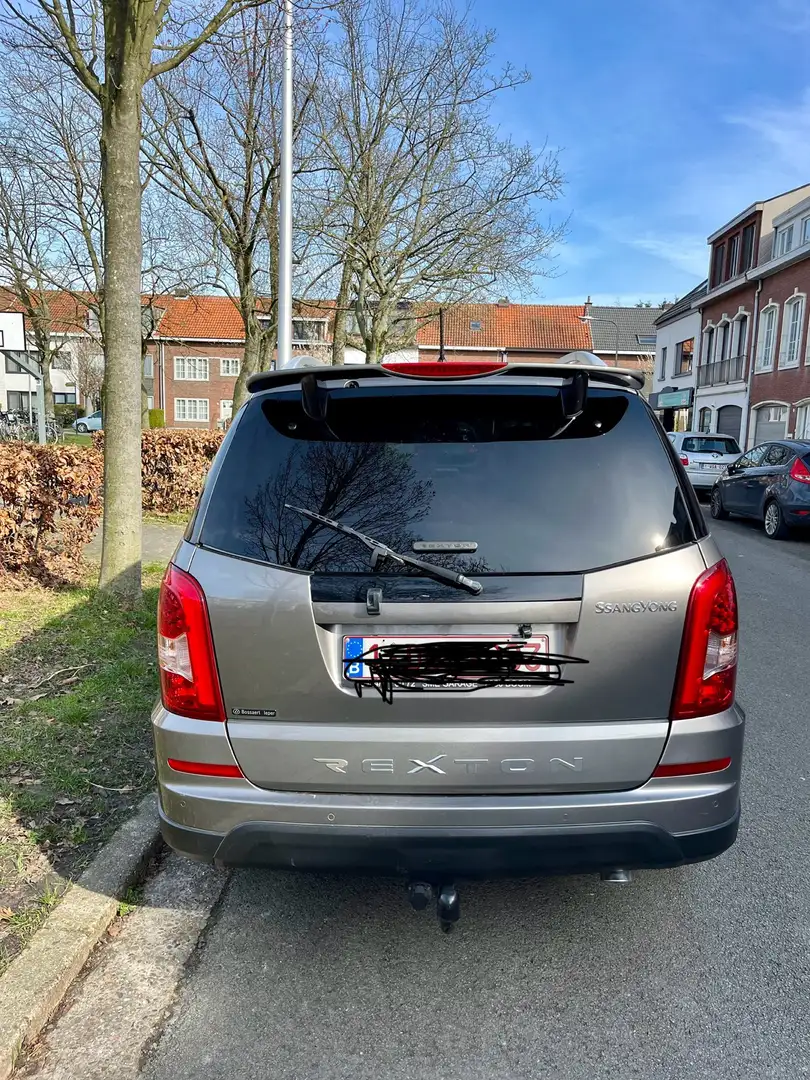 SsangYong Rexton II RX 270 Xdi Quartz Bronze - 2