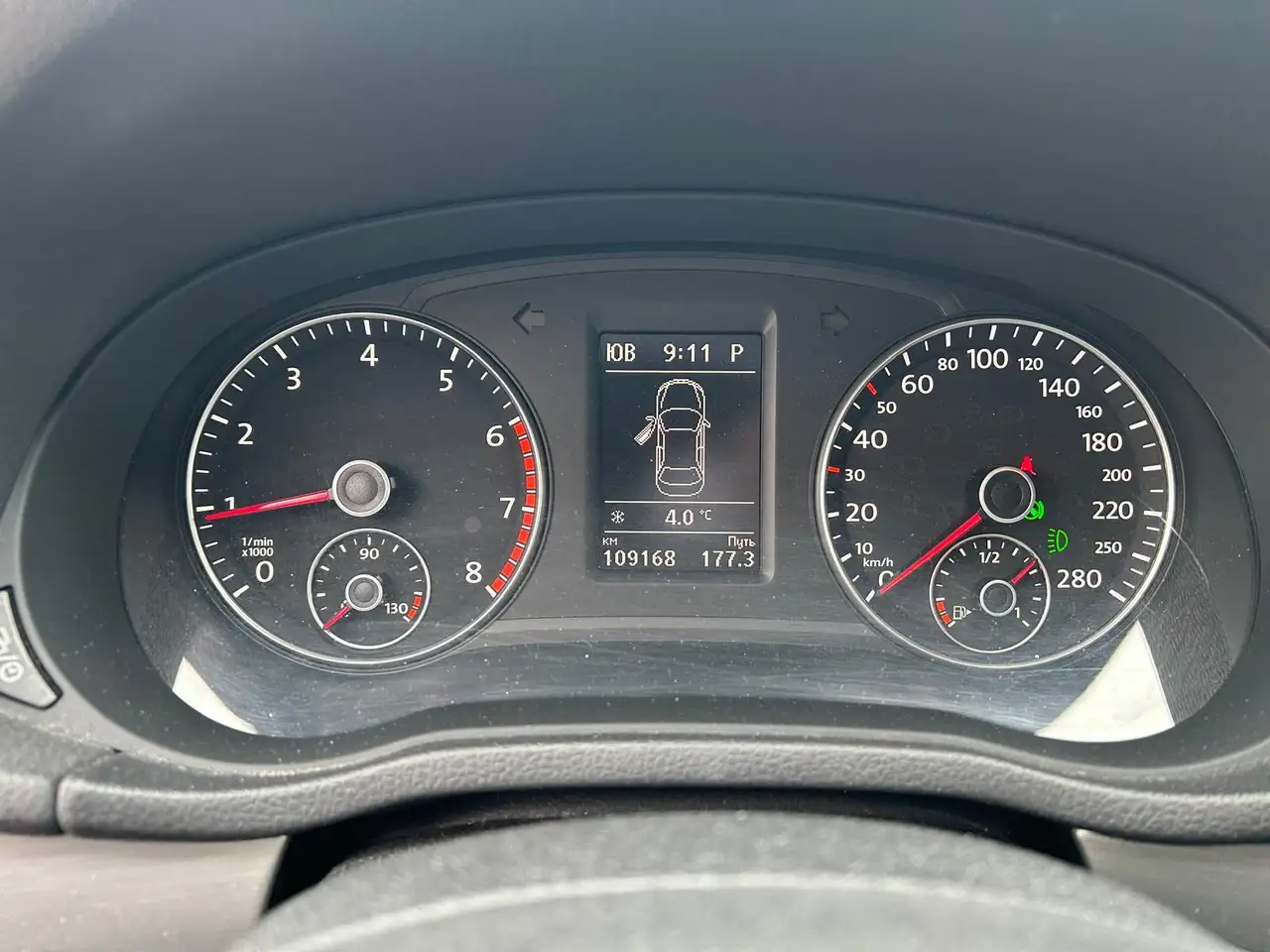 Volkswagen Passat снимка Volkswagen Passat