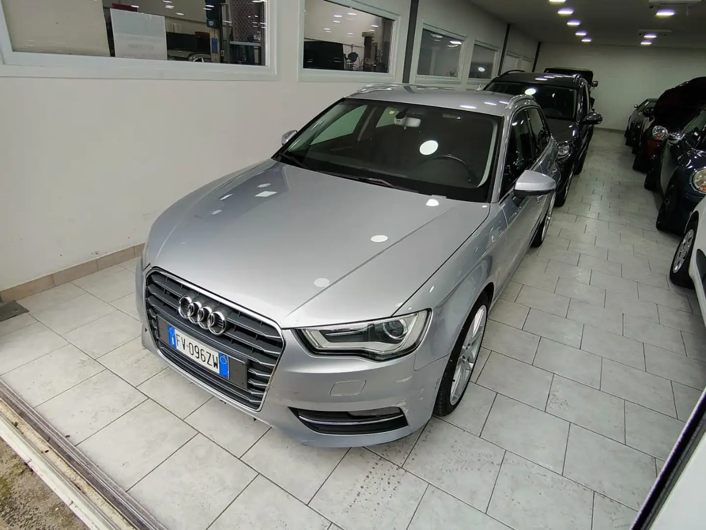Audi A3 Sportback 2.0 tdi Ambiente 150cv E6 Argent - 2