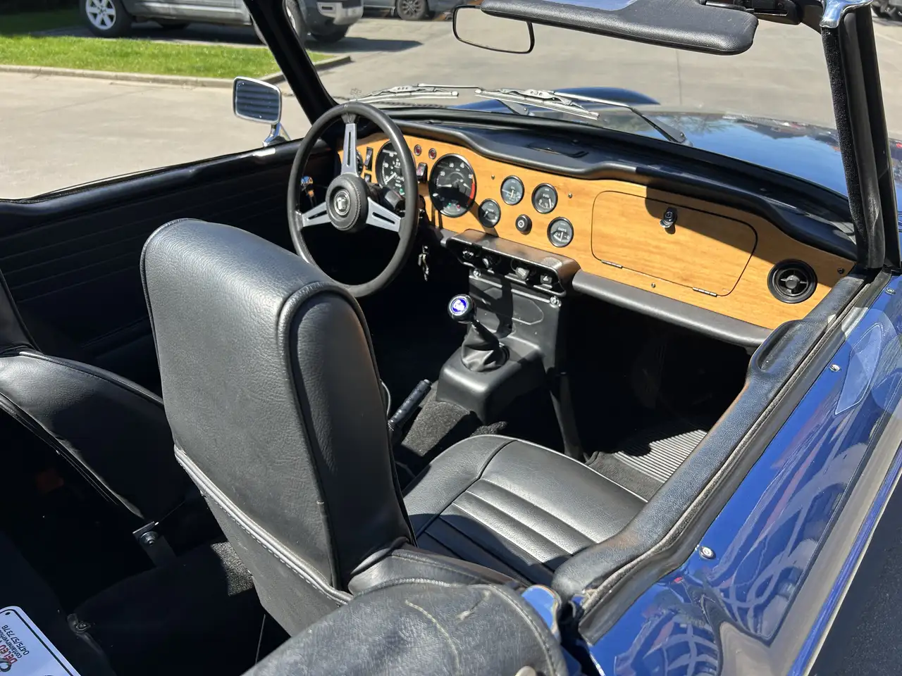 Triumph TR6 Matching / Restored / SU carbs / Electronic Ign, foto 5