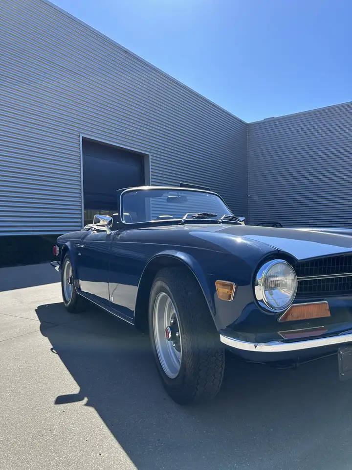 Triumph TR6 Matching / Restored / SU carbs / Electronic Ign, foto 6