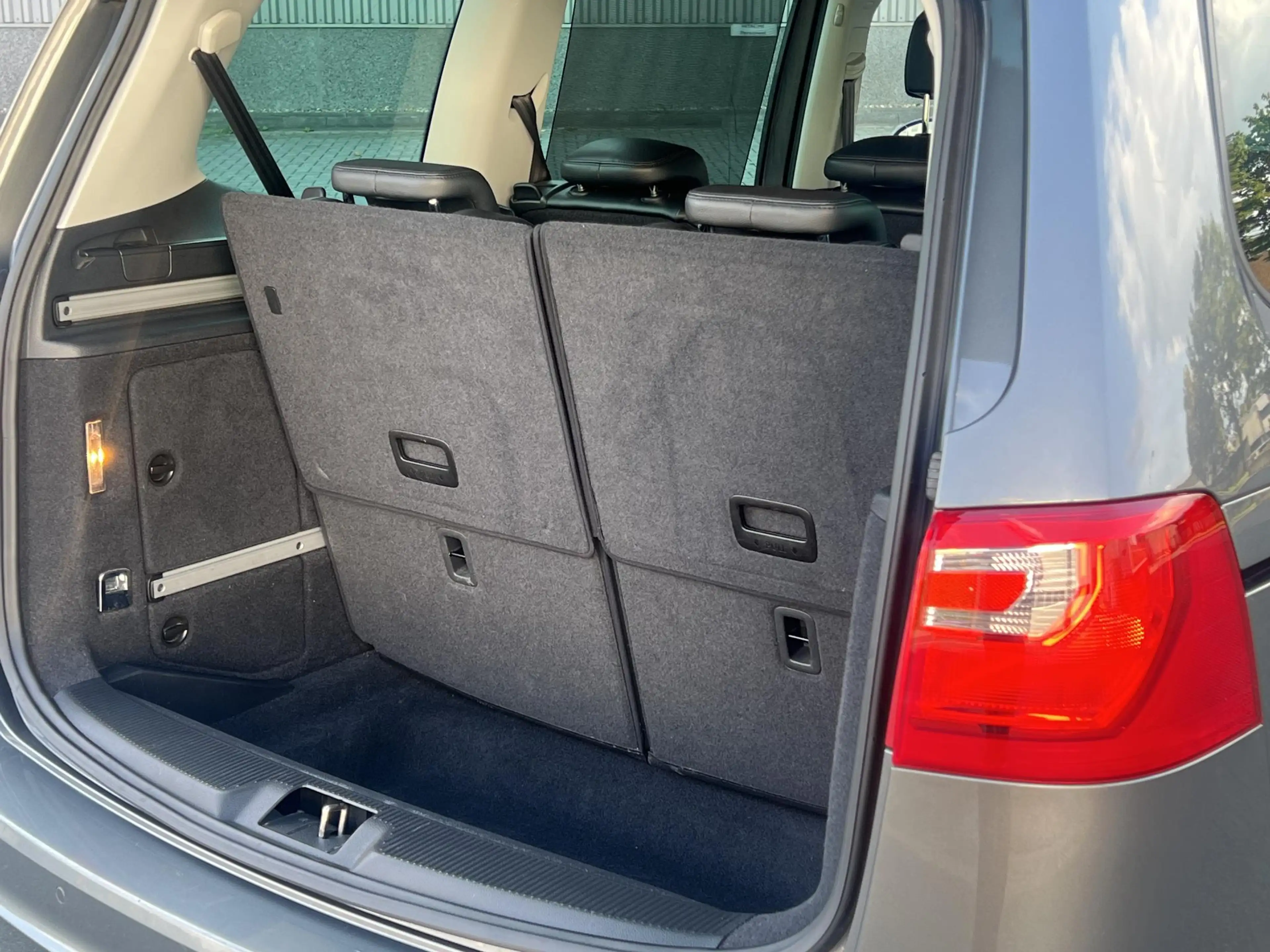 SEAT Alhambra 1.4 TSI Businessline 7p LEDER MEMORY CAM — photo 7