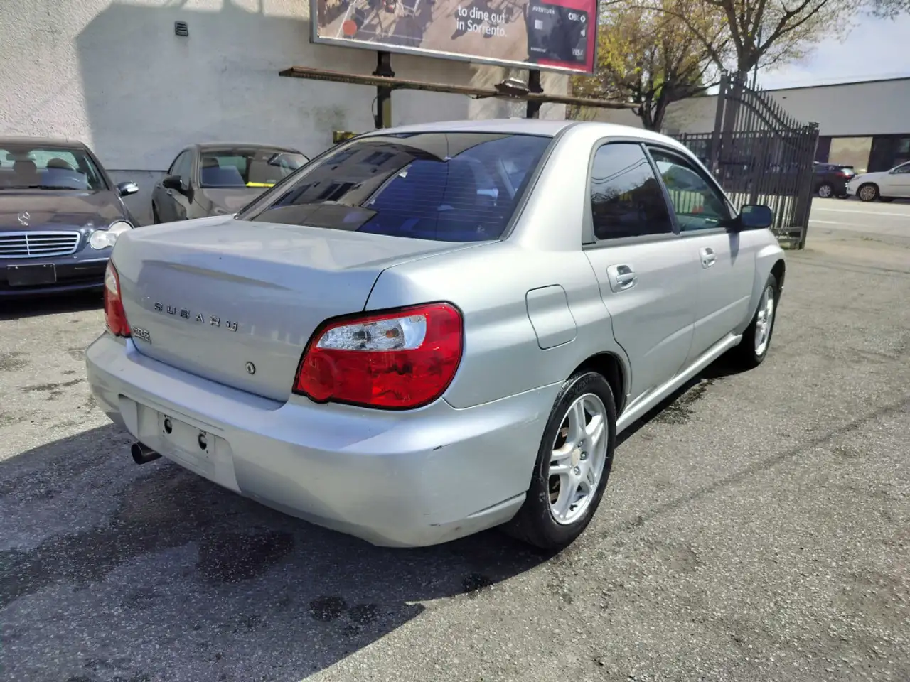 Subaru Impreza снимка Subaru Impreza
